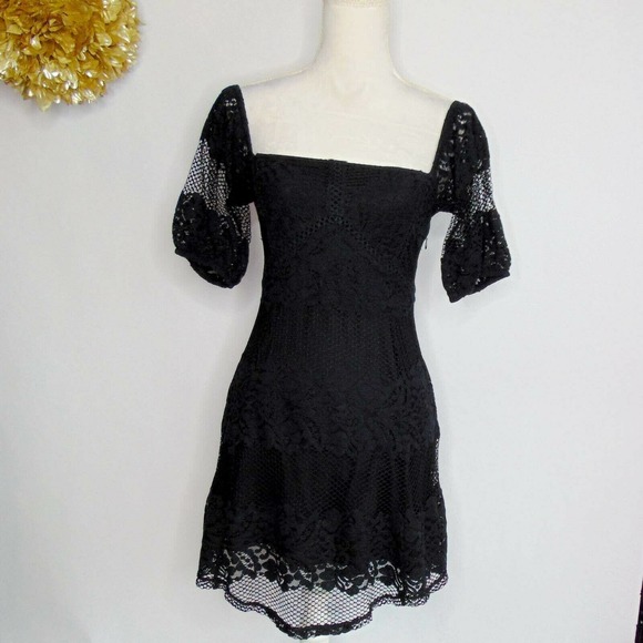 Free People Dresses & Skirts - Free People Womens Sheath Dress Black Floral Lace Square Neck Short Sleeve XS